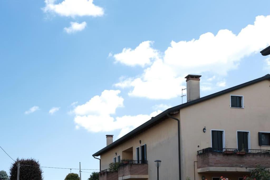 15 Min Padova Appartamento Moderno Travato Legnaro Buitenkant foto